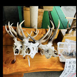 菜食健美 里味 - シカのヘッド売ってるよ！　byまみこまみこ