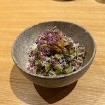 Ωm - キウイとキュウリとウニのそば