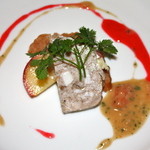 本日の前菜 鳥のテリーヌ   美しいです