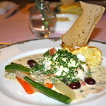 本日のメイン ヒラメのオリジナルソース  残ったソースはパンに漬けて美味しい