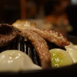 炭火焼ジンギスカン ポッケ - 焼くべし焼くべし！！