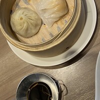 LUCIS GARDEN 恵比寿 - しょうろんぽうと海老餃子