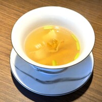 松石 - ホヤ・つぶ貝 筍・三つ葉 スープ