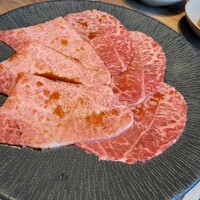 焼肉うしごろ 新宿三丁目店 - 