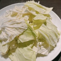 博多もつ鍋 やま中 赤坂店 - 更に追いキャベツ