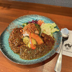 Spice curry TRIGGER - 料理写真:牛すじカレー（期間限定）