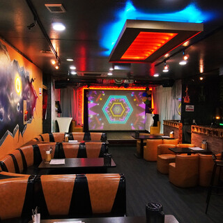 【秘密基地のような隠れ家空間】新大久保徒歩3分でデートにも！