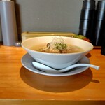 麺家 たけ田 - 牡蠣とぶどう山椒の塩そばとヨコワの漬け丼