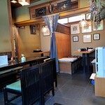 阿づ満や - 店内