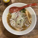 鶏一心 - 焼きあご出汁中華そば 900円