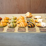 CROISSANT TIMES - 