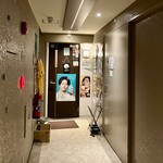 鶏Dining Bird Place - 奥にお店