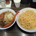 元祖 中華つけ麺 大王 総本店 - 野菜つけ麺 1100円 麺追加 300円