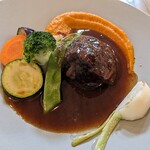 La table de EST - 料理写真:牛頬肉の赤ワイン煮込み♪
