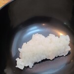 日本料理 TOBIUME - ⑩煮えばな(お米品種:元気つくし、福岡県若松産)
      艶々の炊き上がり、ピカピカでお米が立っています