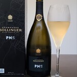 日本料理 TOBIUME - お酒①ボランジェ PN AYC18 NV(シャンパーニュ、フランス)
      葡萄品種:ピノ・ノワール100％