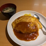 社 - オムライス大盛　みそ汁付　　700円