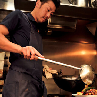 由這條路走過約20年的主廚，運用精選的食材，展現出卓越的廚藝。