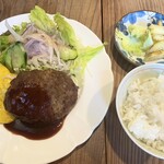 ロンシャン - お味噌汁もつきます