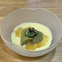 佐とう - とうもろこしの擦り流し・翡翠茄子。ひんやり冷たいとうもろこしの擦り流しは深谷の味来。甘さが際立ちます。