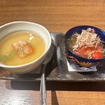 野崎屋 - お通し　ビシソワーズともずく酢