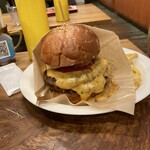 プレイヤーズ - ダブルチーズバーガー、チーズ追加トッピング！