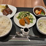 牛たん 仙台牛 伊勢屋 - 