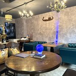 Leonids Cafe - 店内の様子 ☆ 4