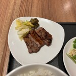 牛たん 仙台牛 伊勢屋 - 