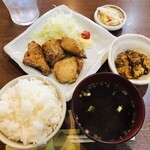 家庭料理居酒屋 よってって - ♪塩唐揚げ定食 ¥700