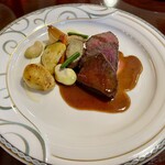 Restro Le 5 Mai - 淡路ビーフステーキ赤ワインソース