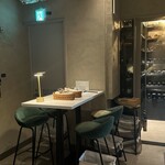 POP&POUR EBISU - テーブル席もあり