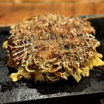Moegi - 麺の扱い方がポイントの「モダン焼き」！深いんよ