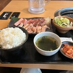 焼肉やまと 光が丘IMA店 - ポピュラー4種合盛定食