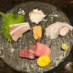 すずのあん - タイ、縞鯵、本鮪、タコ、ウニ