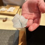 恵比寿 鮨 ふじまさ - 皮一枚残したハモ