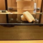 恵比寿 鮨 ふじまさ - 穴子(柚塩)
      
      ふわっとした穴子に柚塩