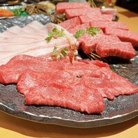 近江うし焼肉 にくTATSU 銀座店 - 