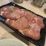 和牛ホルモンとタレ漬け焼肉 壺ほる - 上タン塩1380円（税抜）