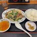 日高屋 - レバニラ炒め定食(ご飯大盛)
