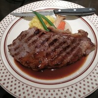 ビストロ・カフェ・ド・パリ - 