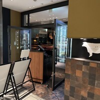 37 Steakhouse & Bar - 