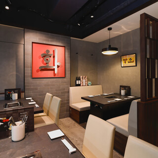 片側ソファー席
                                          
                                          ※子供専用の椅子ご用意してます