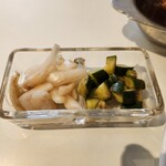 カレーの店 ボンベイ - ピクルスは必ずリクエストしましょう