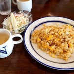 トルーヴィル - サラダもスープも美味しい