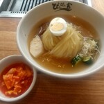 ぴょんぴょん舎  - 