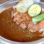 コロボック - スパイスカレー カツトッピング