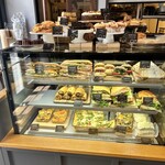 イキ ロースタリー&イータリー - パン