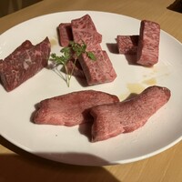 近江うし焼肉 にくTATSU 銀座店 - 