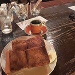 トロワ・シャンブル - 